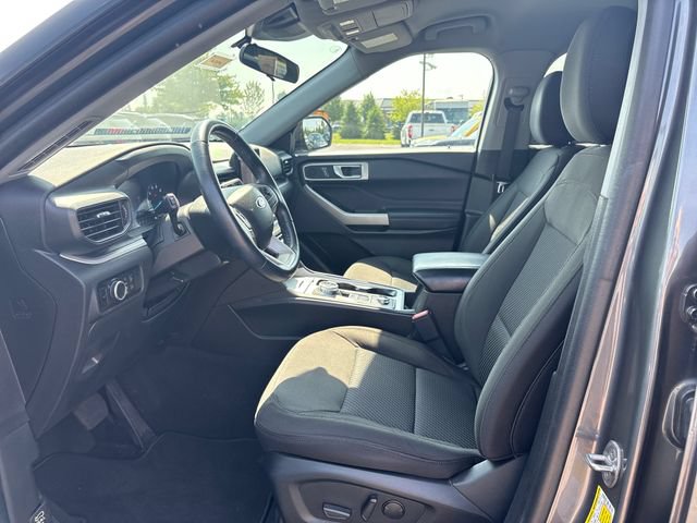 Used 2023 Ford Explorer XLT w/ Class IV Trailer Tow Package AWD/4WD image 10
