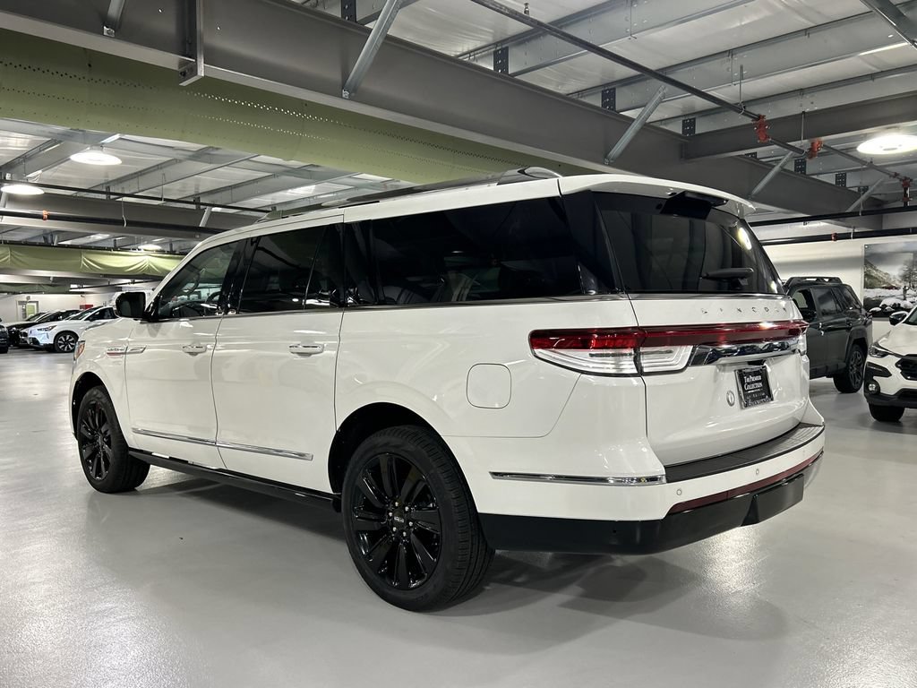Certified 2022 Lincoln Navigator L Reserve AWD/4WD image 4