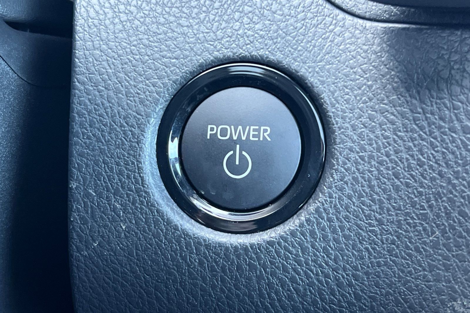 New 2026 Toyota Camry Hybrid w/ Multimedia Upgrade Package image 18