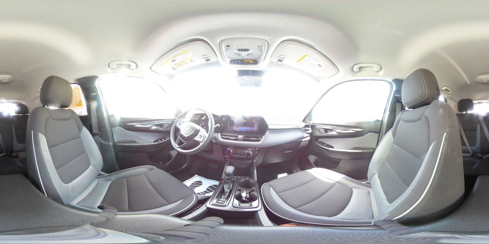 Used 2025 Chevrolet TrailBlazer LT image 43