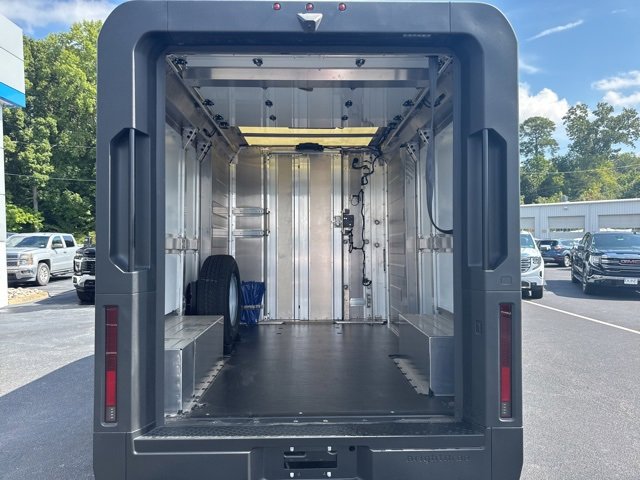 New 2025 Chevrolet Brightdrop 400 image 13