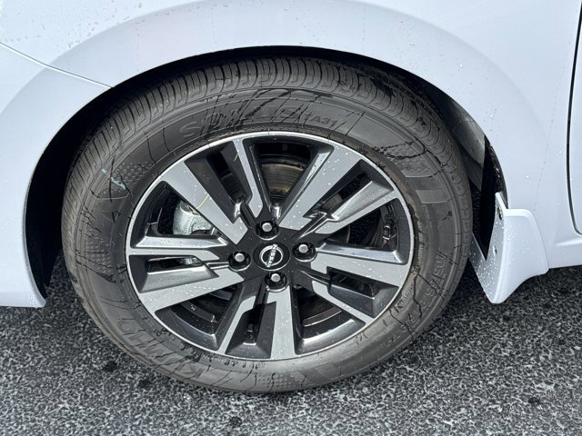 New 2025 Nissan Versa SV image 11