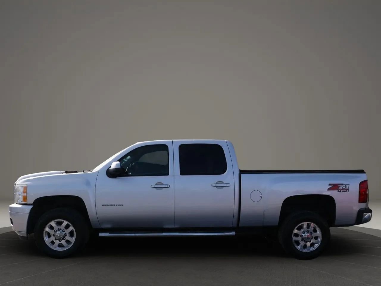 Used 2012 Chevrolet Silverado 2500 LT w/ Z71 Appearance Package image 2