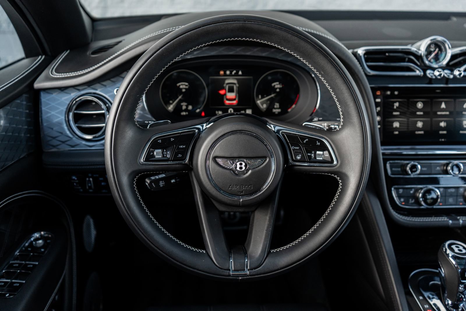 Certified 2022 Bentley Bentayga image 28