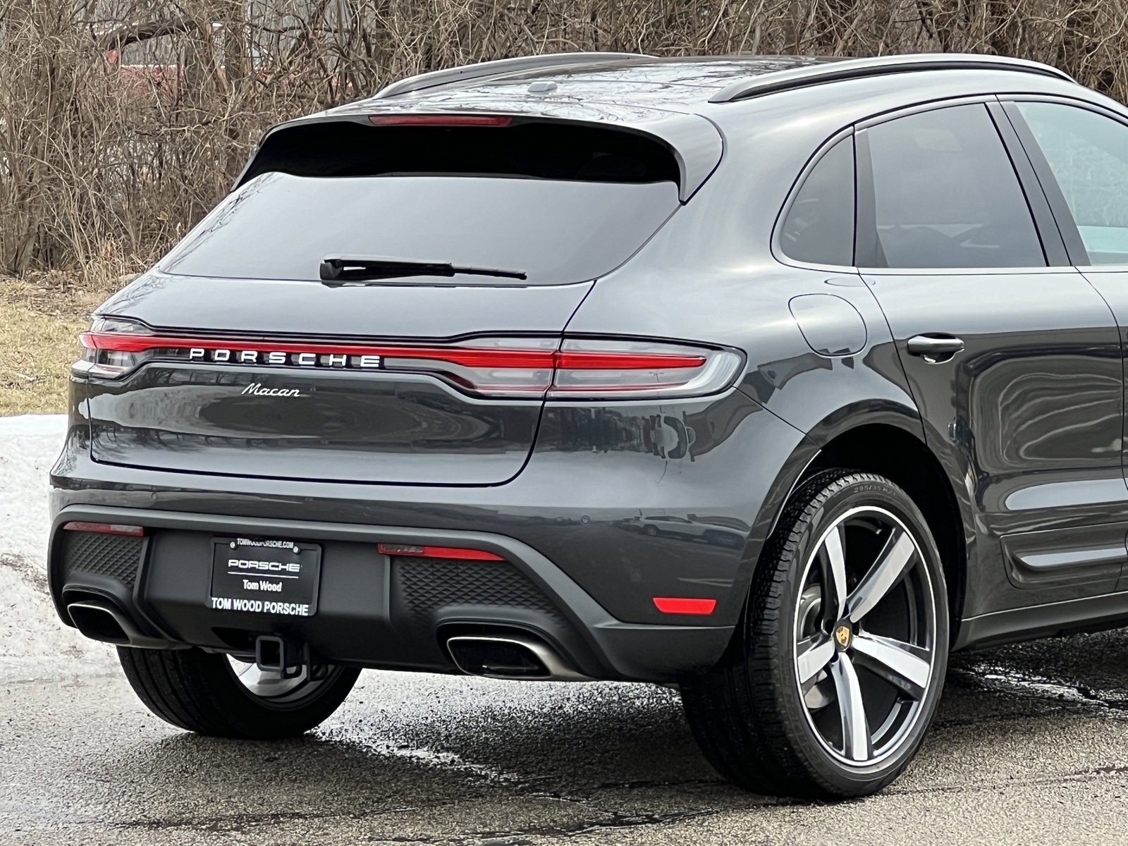 Certified 2025 Porsche Macan image 9