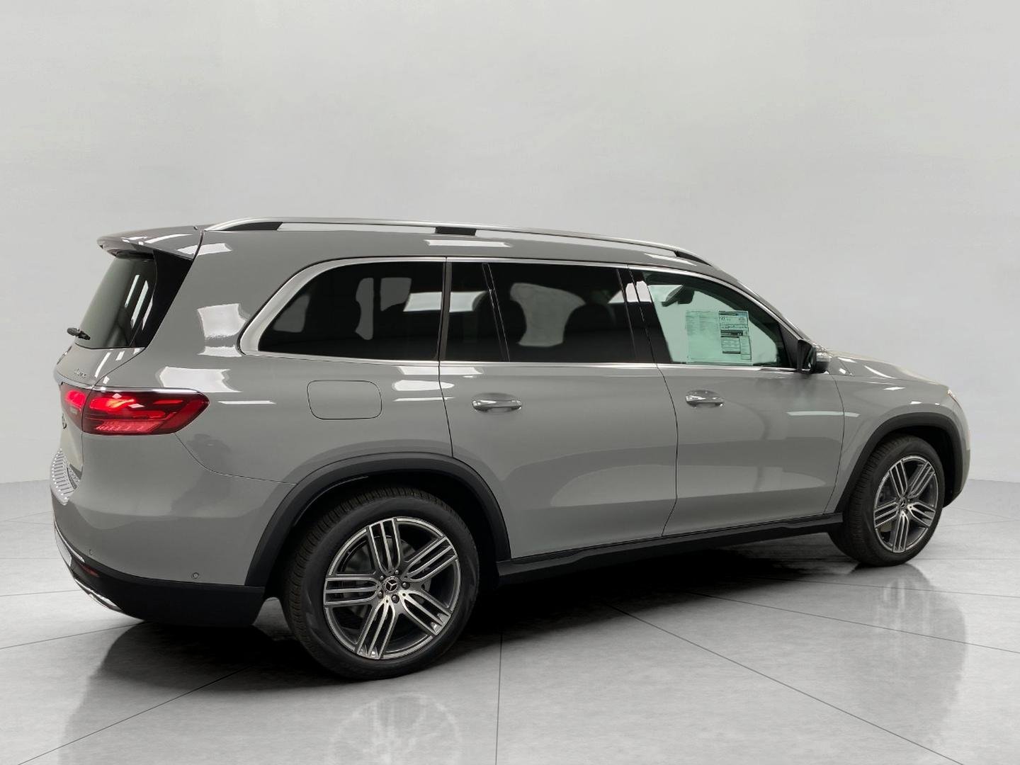 New 2026 Mercedes-Benz GLS 450 4MATIC image 2
