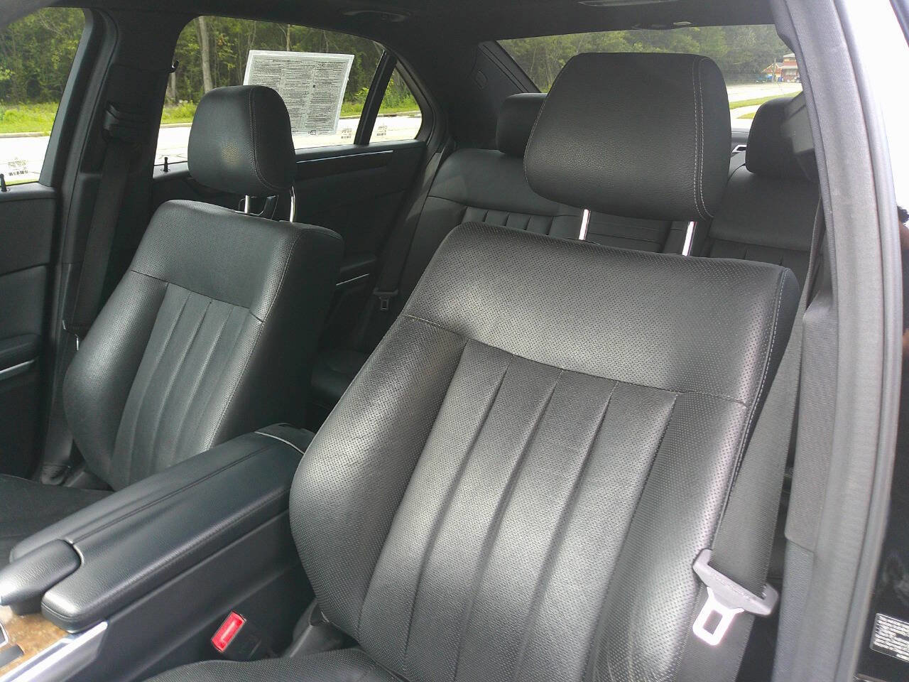 Used 2014 Mercedes-Benz E 550 4MATIC Sedan w/ Premium 1 Package image 11