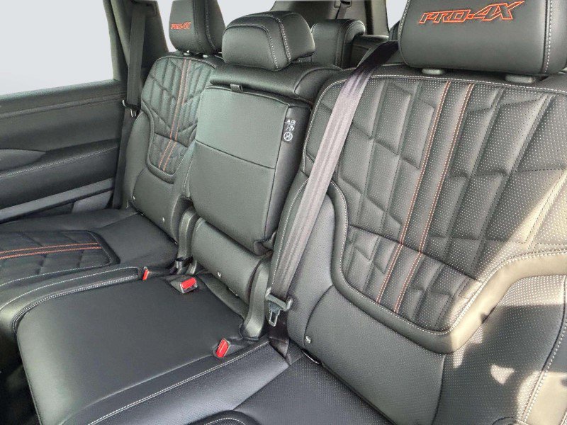 New 2025 Nissan Armada PRO-4X AWD/4WD image 27