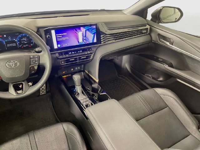 Used 2025 Toyota Camry XSE FWD image 25
