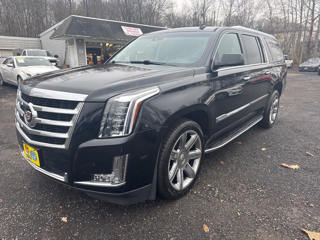 Used 2015 Cadillac Escalade ESV Luxury image 19