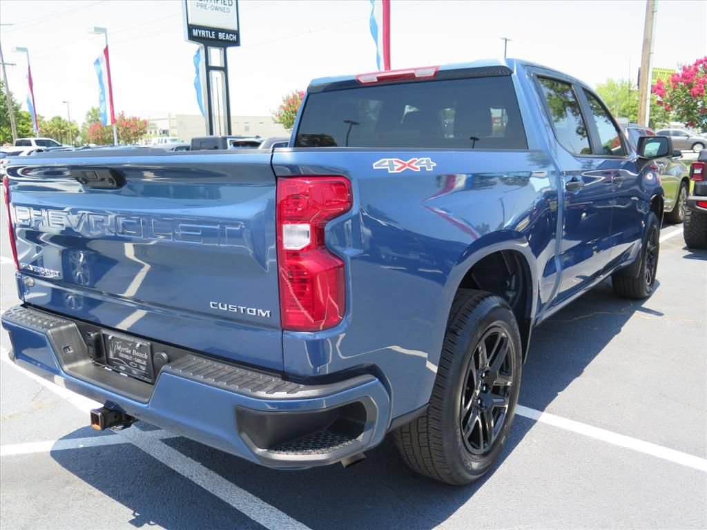 Used 2024 Chevrolet Silverado 1500 Custom AWD/4WD image 3