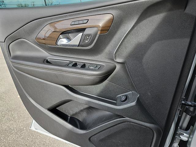 Used 2019 GMC Terrain Denali w/ Advanced Safety Package image 13
