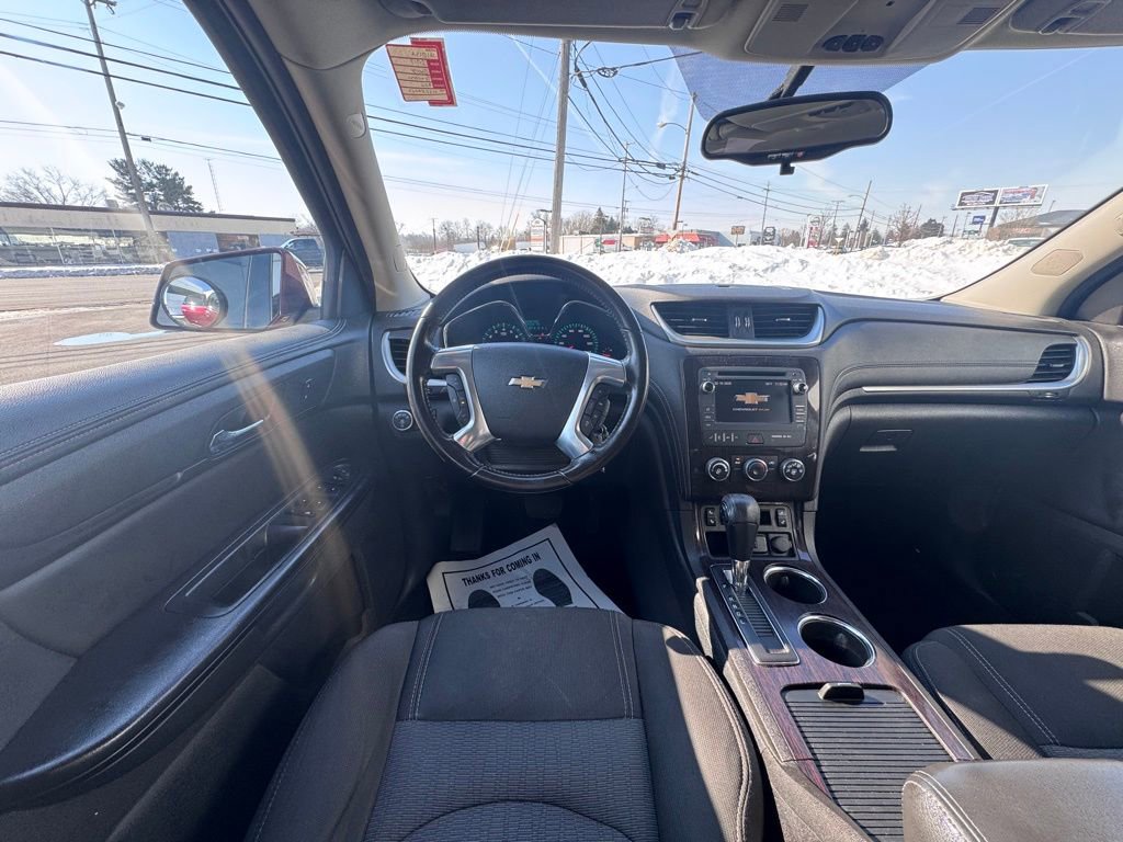 Used 2017 Chevrolet Traverse LT w/ Style and Technology Package image 28