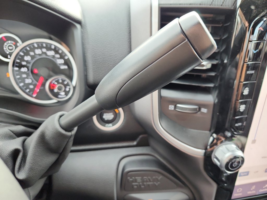 New 2026 RAM 2500 Big Horn AWD/4WD image 13