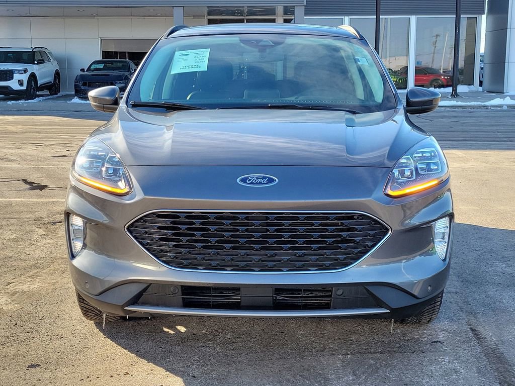 Certified 2022 Ford Escape Titanium w/ Class II Trailer Tow Package image 2