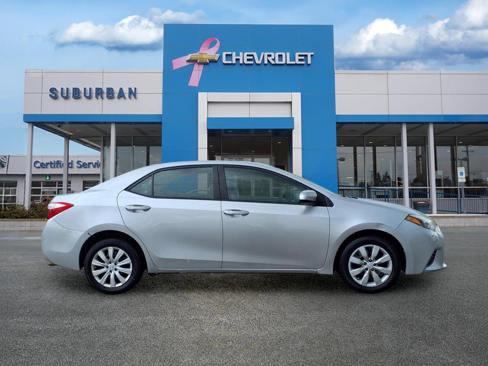Used 2015 Toyota Corolla LE FWD image 4