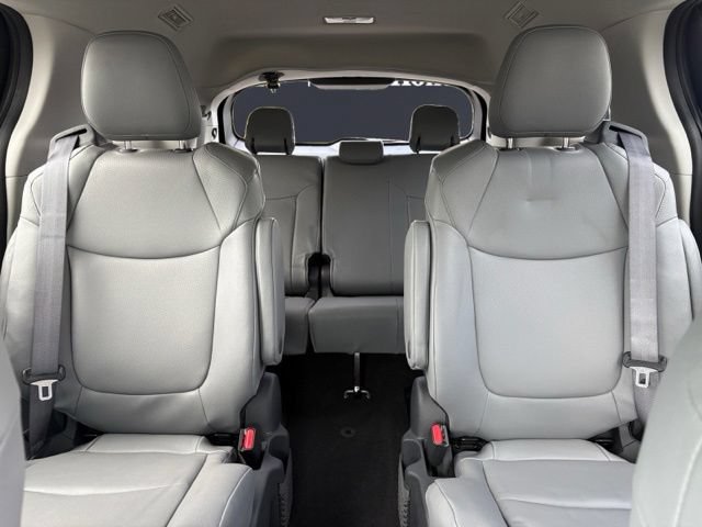 Used 2024 Toyota Sienna XLE w/ XLE Plus Package AWD/4WD image 13