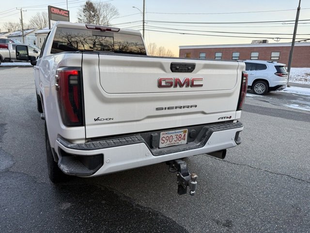 Used 2024 GMC Sierra 2500 AT4 w/ AT4 Premium Plus Package image 4