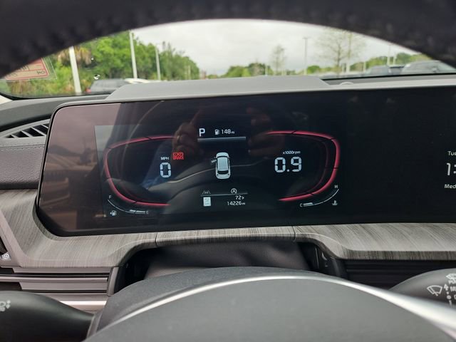 Certified 2024 Kia Telluride EX w/ EX Captain's Chair Package image 20