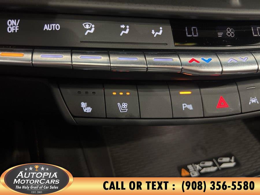 Used 2022 Cadillac CT4 V RWD image 37