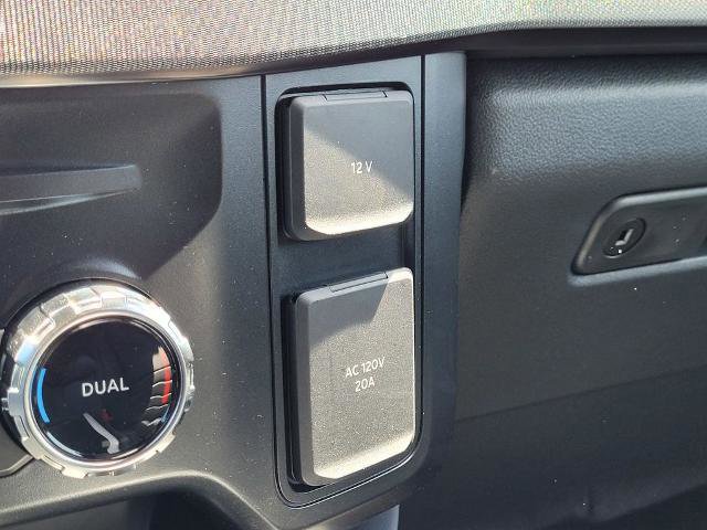 New 2025 Ford F250 Platinum image 22