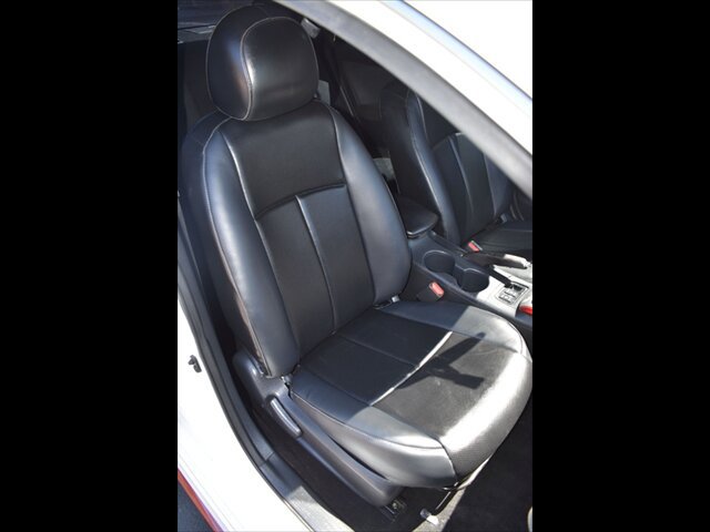 Used 2019 Nissan Sentra NISMO w/ Protection Package FWD image 32