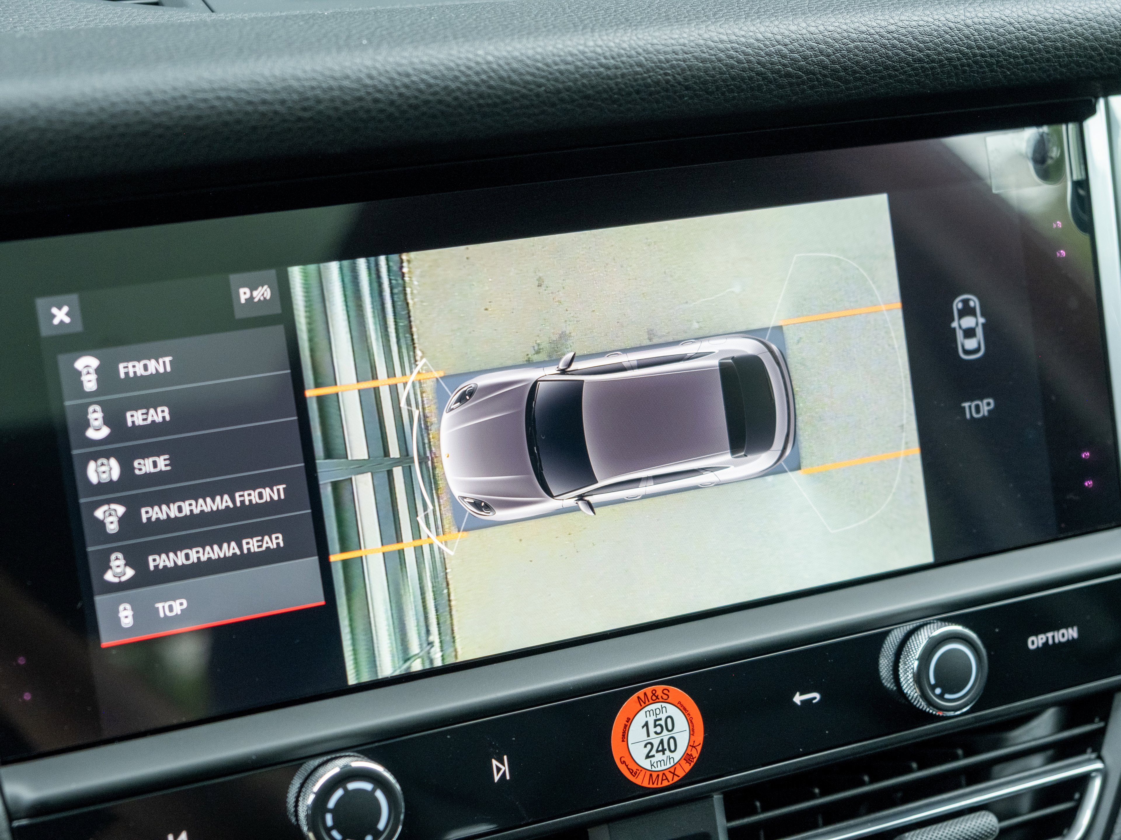 Certified 2025 Porsche Macan image 31