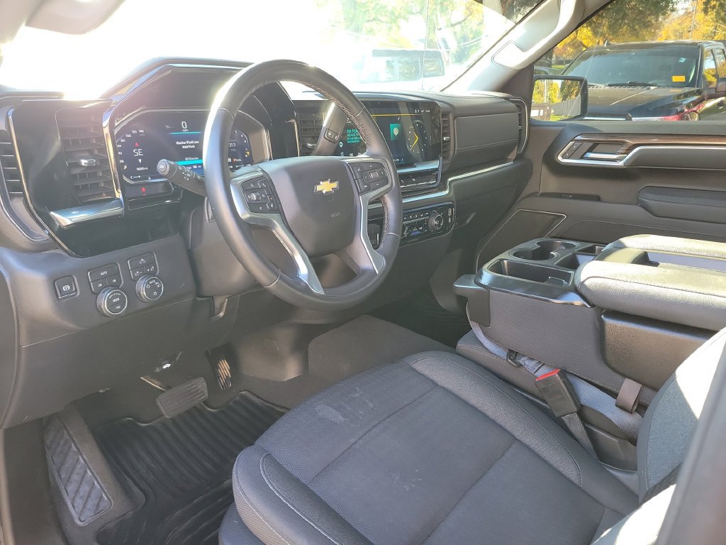 Used 2026 Chevrolet Silverado 1500 LT AWD/4WD image 25