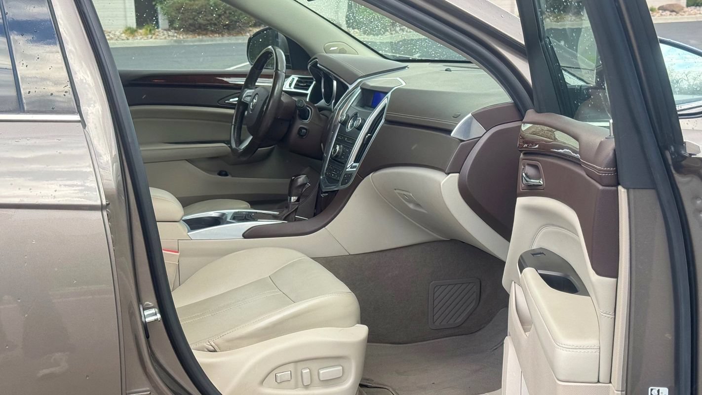 Used 2012 Cadillac SRX Luxury AWD/4WD image 23