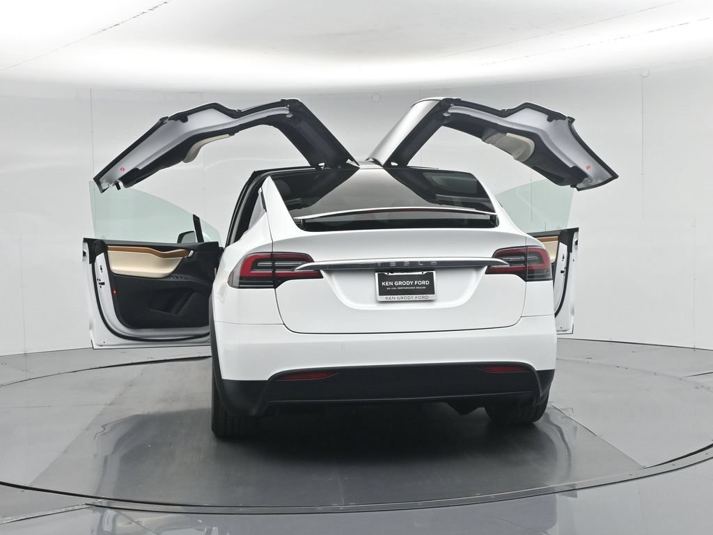 Used 2020 Tesla Model X Long Range AWD/4WD image 27