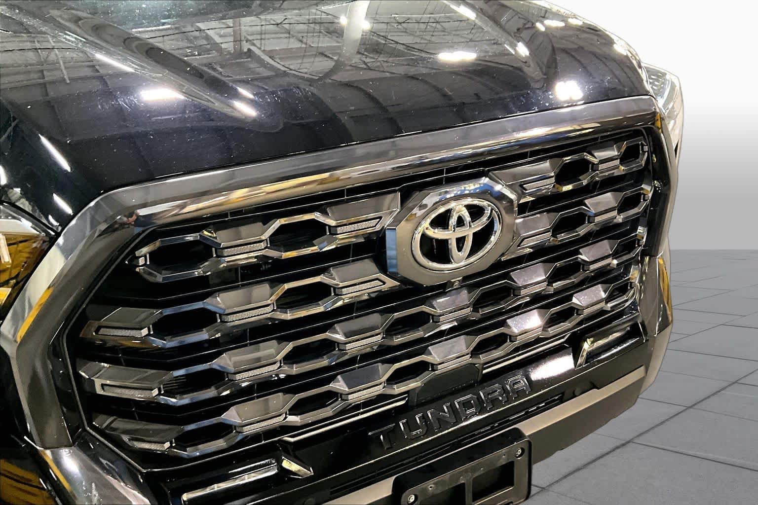 Used 2023 Toyota Tundra Platinum AWD/4WD image 30