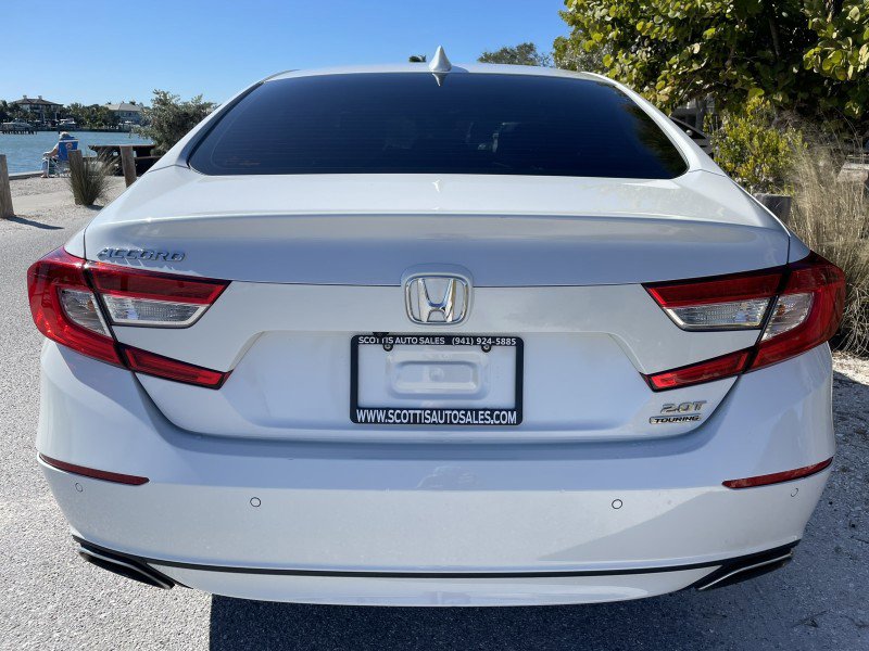 Used 2018 Honda Accord Touring image 32