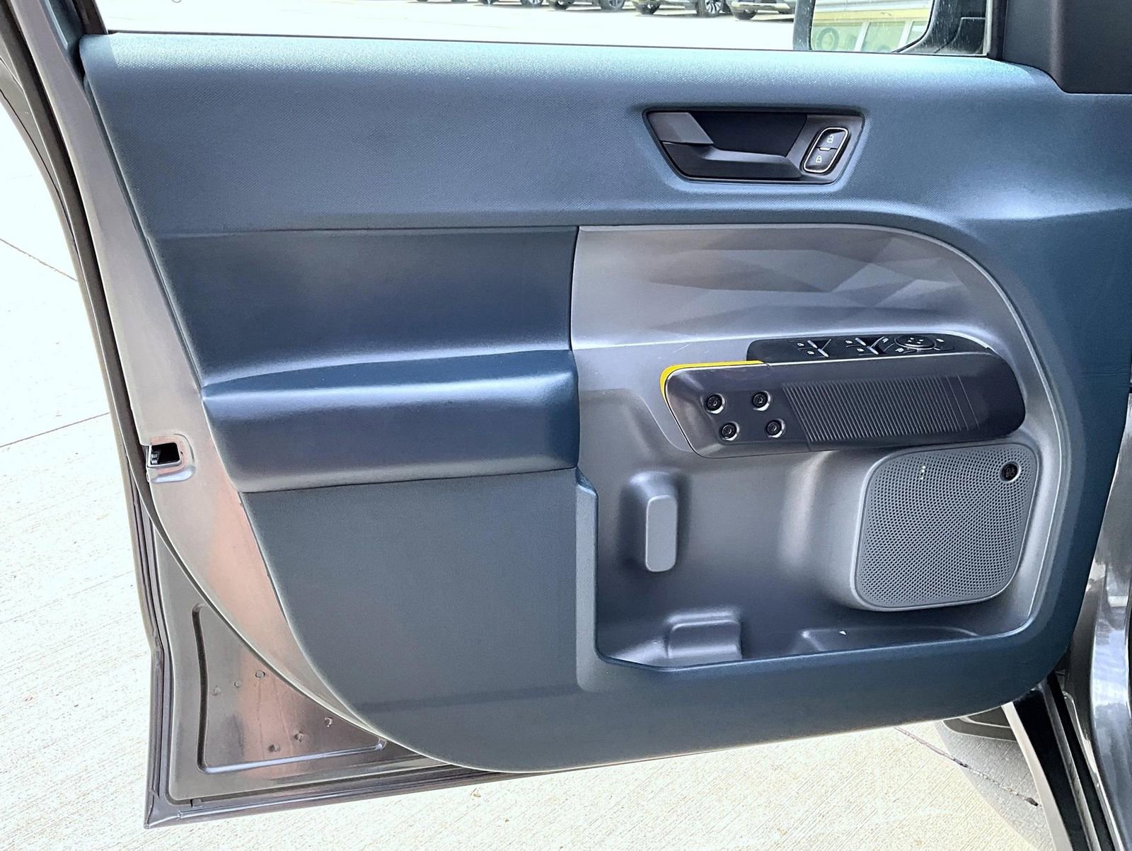 Used 2025 Ford Maverick Tremor image 9