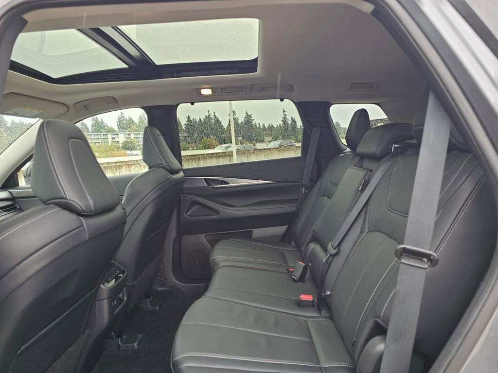 Certified 2024 INFINITI QX60 Luxe w/ Cargo Package image 52