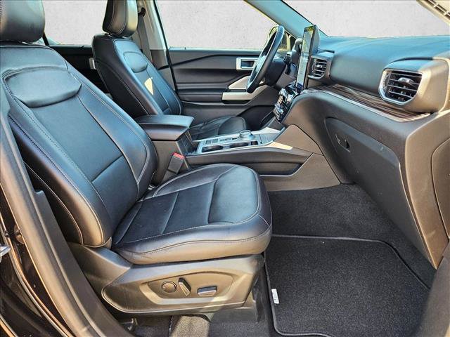 Used 2023 Ford Explorer Limited w/ Limited Technology Package RWD image 23
