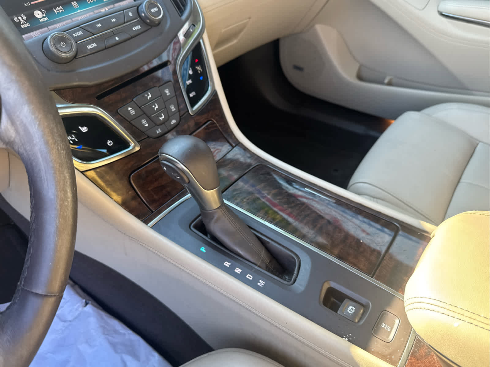 Used 2016 Buick LaCrosse Leather image 25