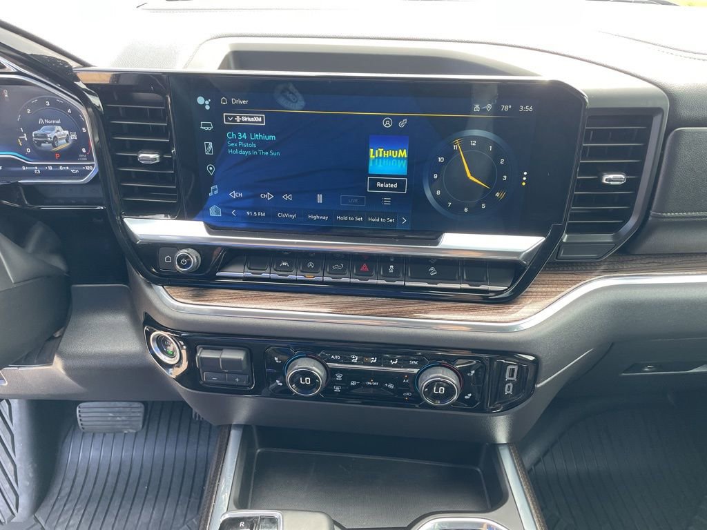 Used 2024 Chevrolet Silverado 1500 LT Trail Boss w/ Convenience Package II image 20