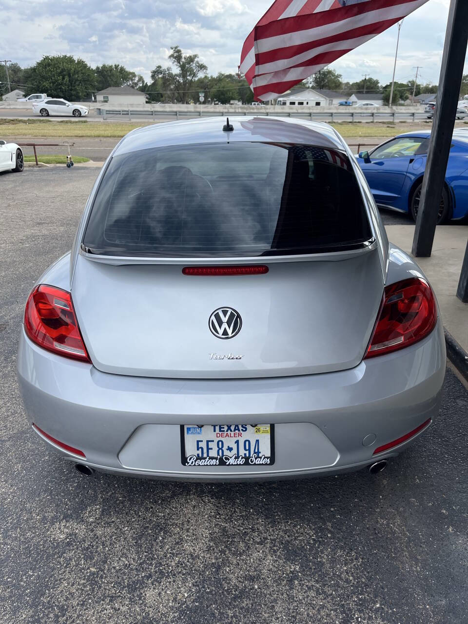 Used 2012 Volkswagen Beetle 2.0T image 4