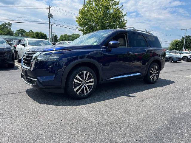 Certified 2022 Nissan Pathfinder Platinum AWD/4WD image 8