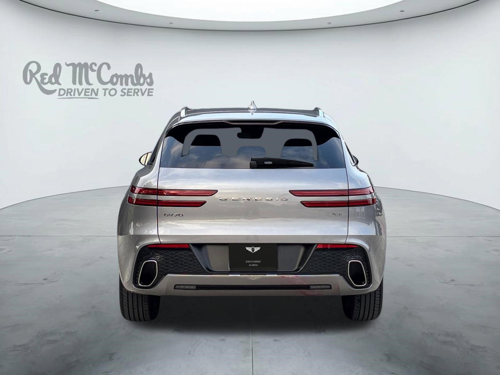 Used 2023 Genesis GV70 2.5T w/ Select Package AWD/4WD image 4