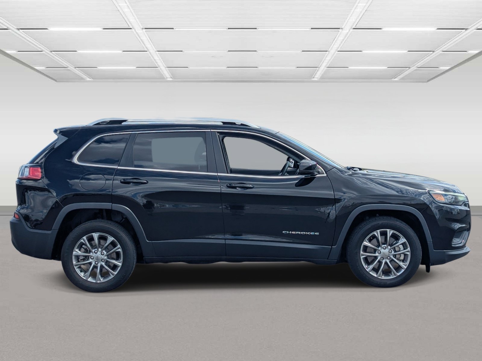 Used 2020 Jeep Cherokee Latitude Lux w/ Comfort/Convenience Group FWD image 6
