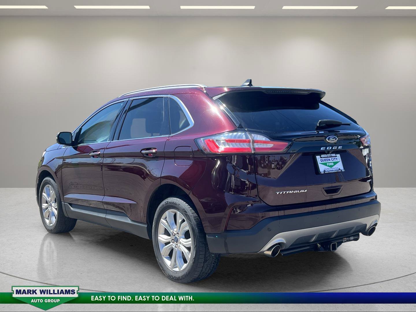 Used 2022 Ford Edge Titanium AWD/4WD image 5