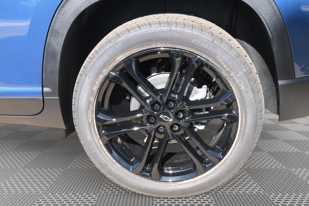 New 2026 Chevrolet Traverse LT w/ Enhanced Driving Package image 18