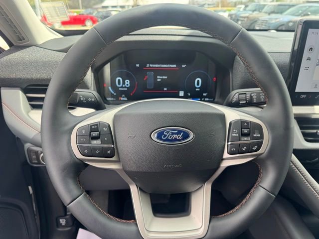 Used 2026 Ford Explorer Active AWD/4WD image 15