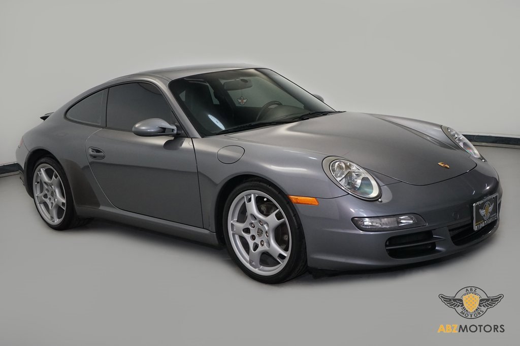 Used 2005 Porsche 911 Carrera image 2