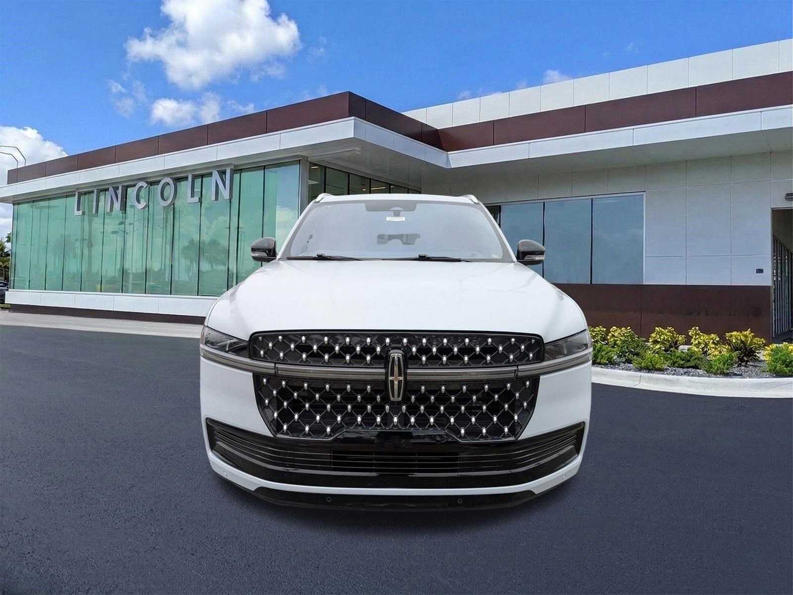 Certified 2025 Lincoln Navigator L Black Label image 10