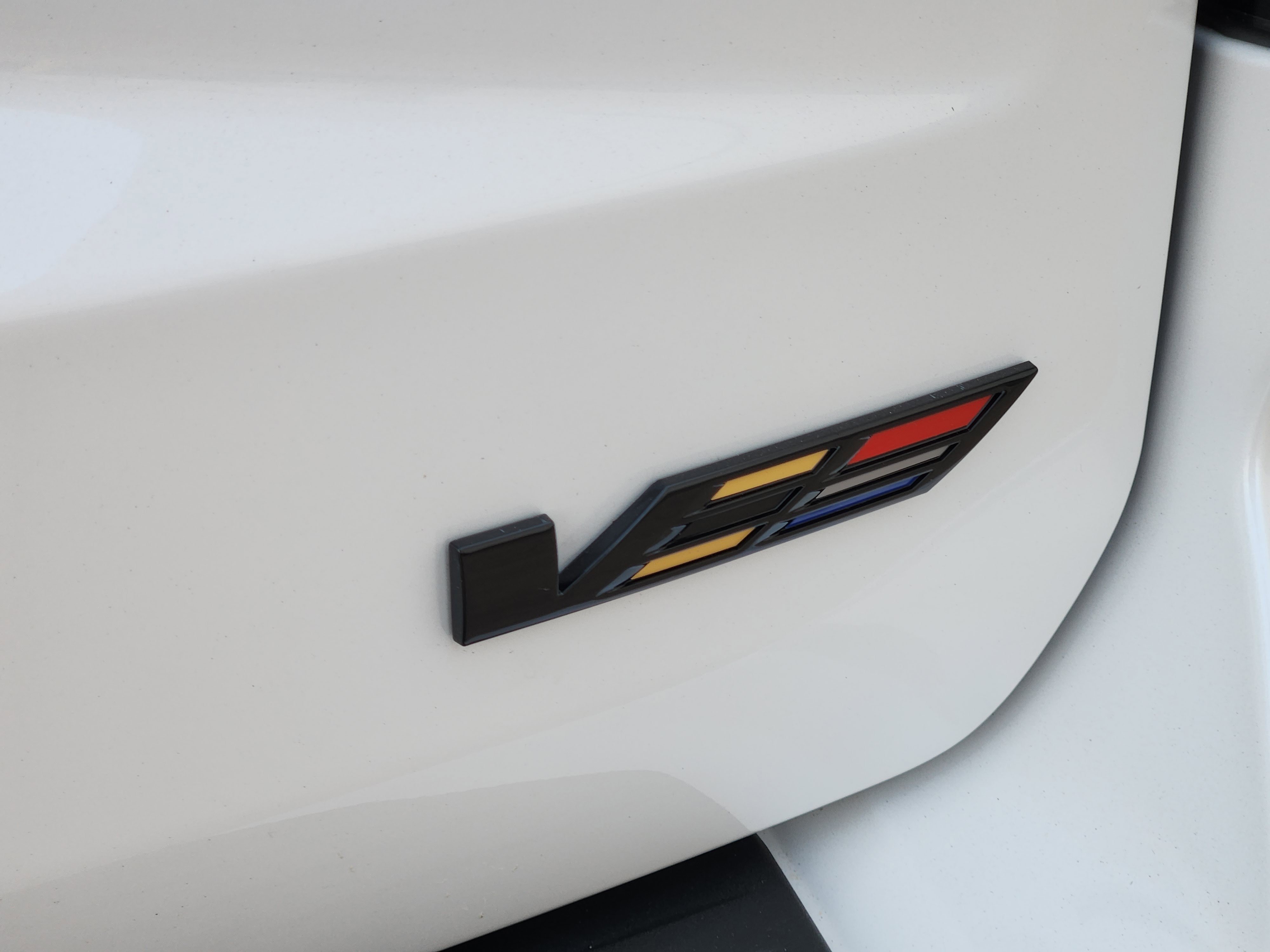 Used 2025 Cadillac Escalade V w/ LPO, ONYX Package image 11