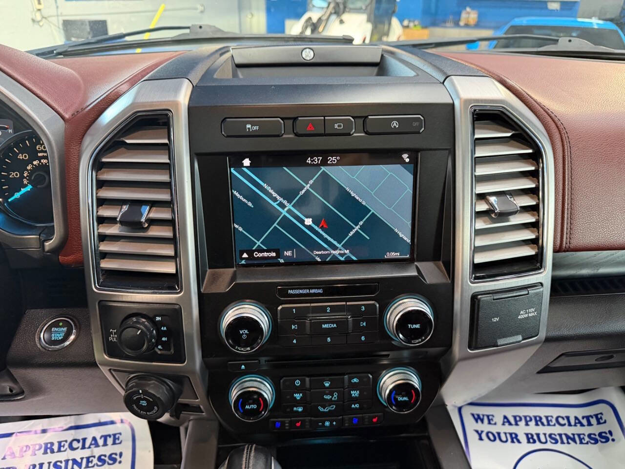 Used 2018 Ford F150 Platinum w/ Technology Package image 27