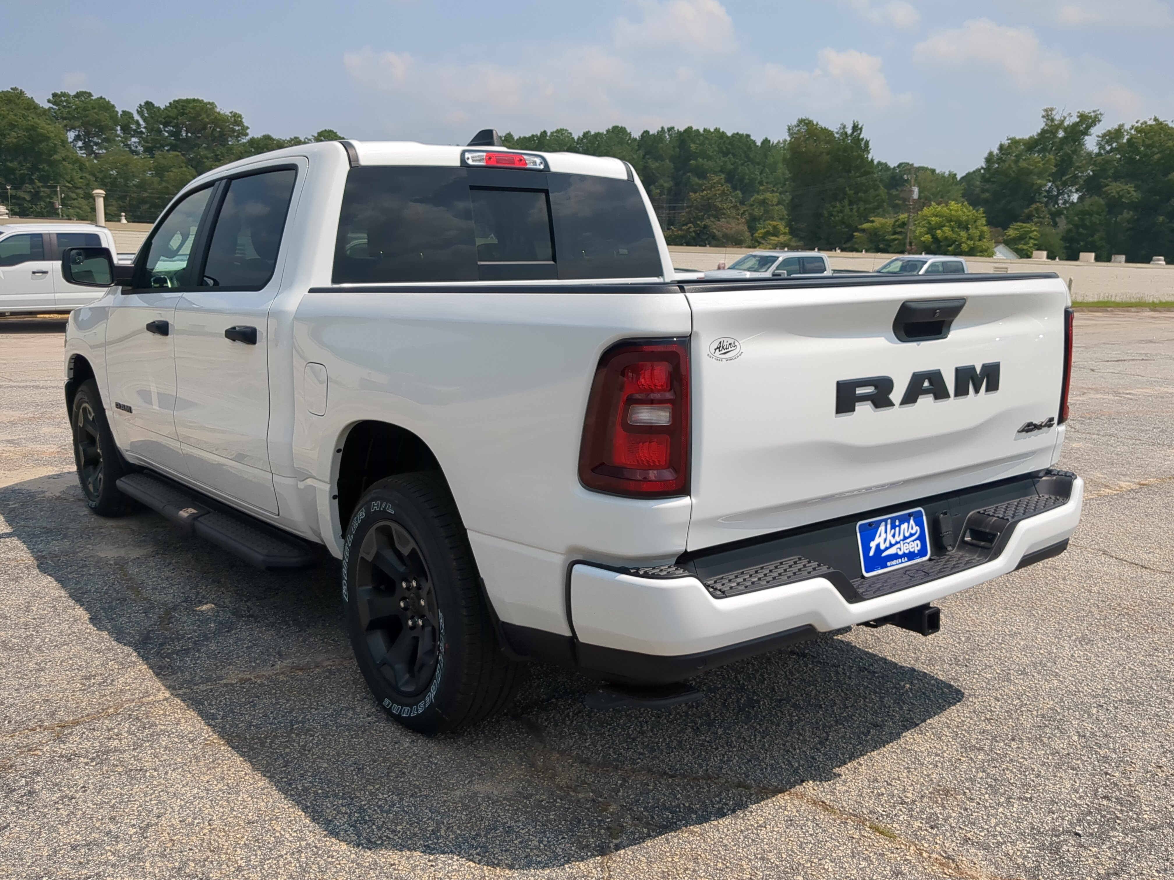 New 2026 RAM 1500 Express AWD/4WD image 5
