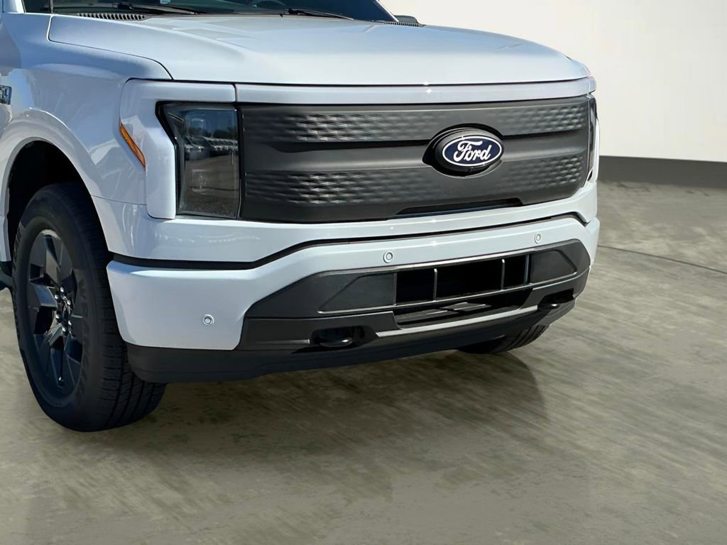 New 2025 Ford F150 Lightning Flash image 16